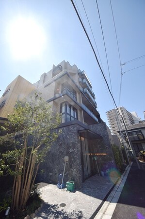 ドゥーエ南千住の物件外観写真